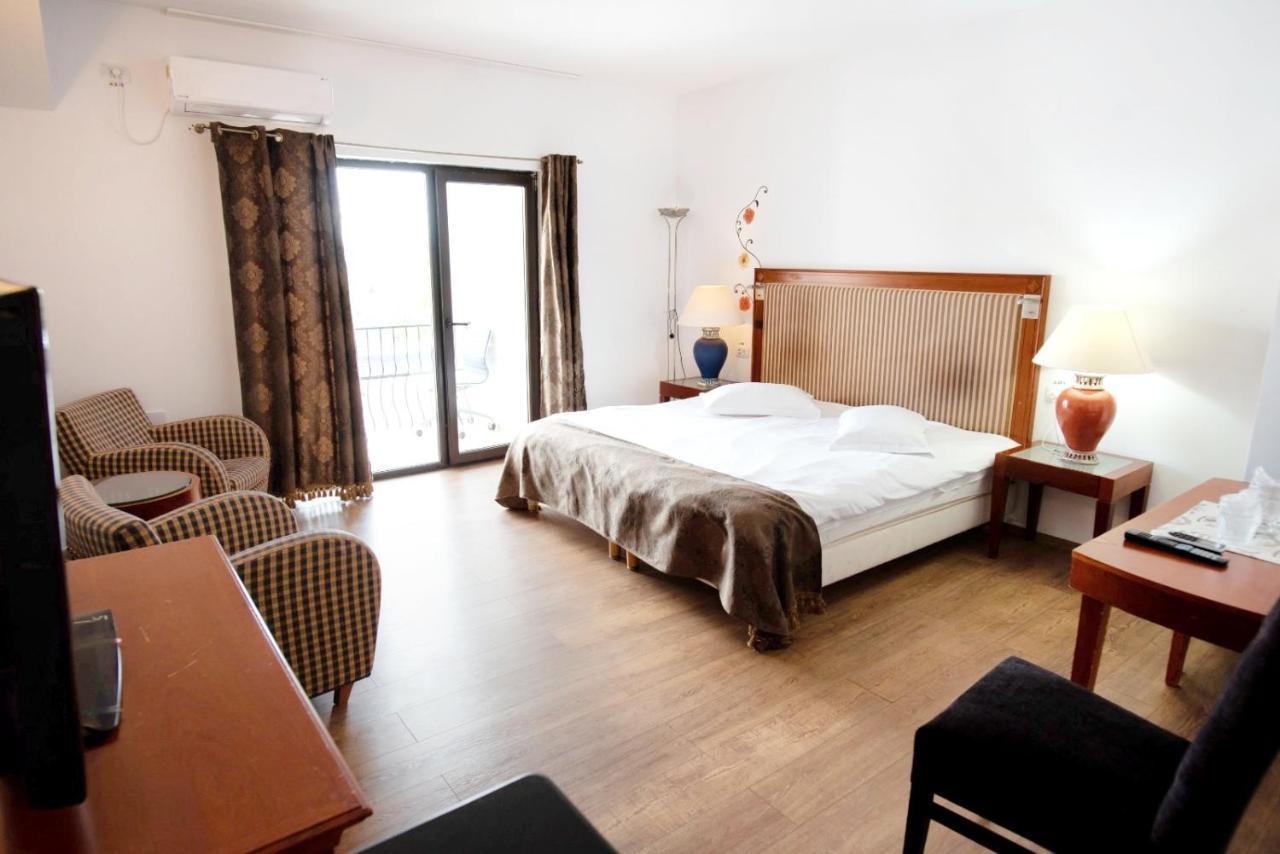 Complex Eos Hotell Valea Lupului  Rom bilde